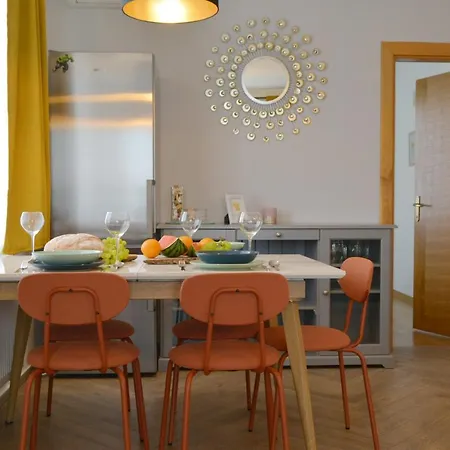 Apartment Apartman Lena Zadar